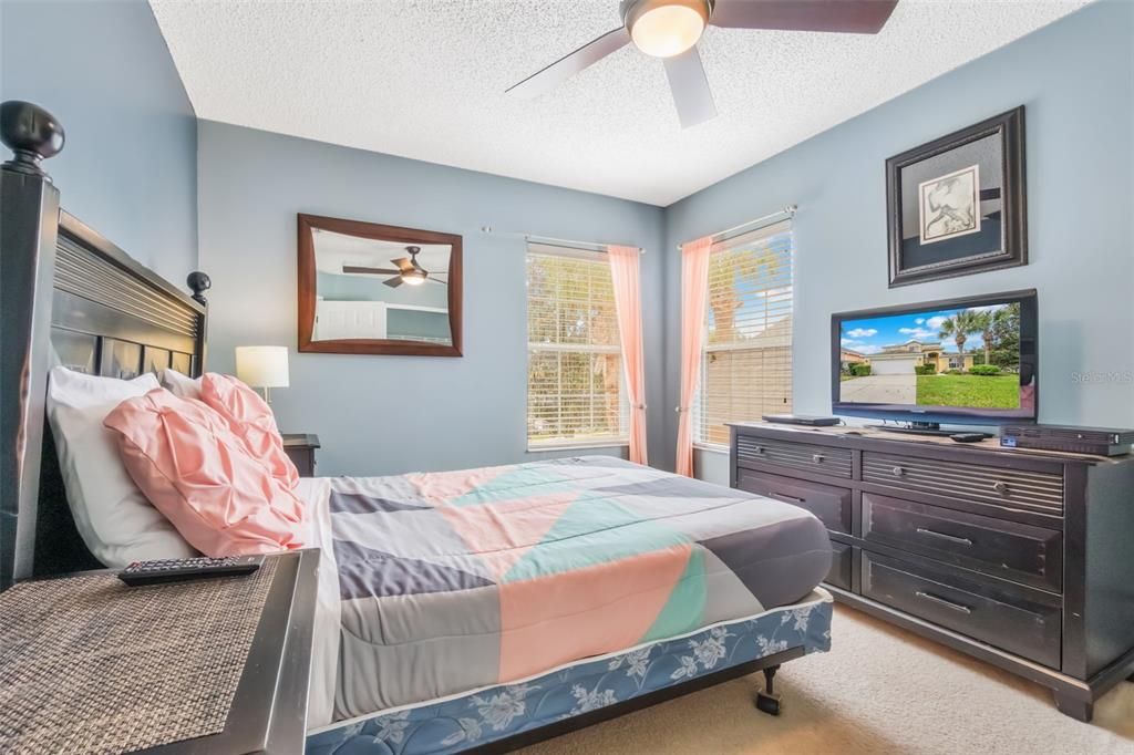 Active With Contract: $474,900 (5 beds, 4 baths, 2317 Square Feet)