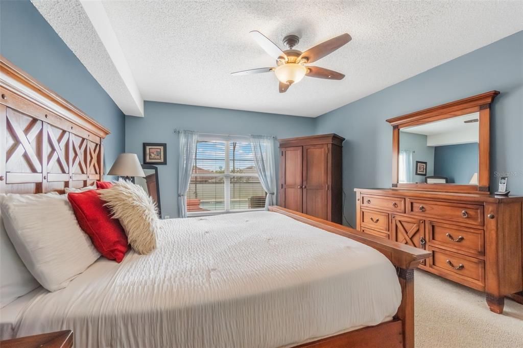 Active With Contract: $474,900 (5 beds, 4 baths, 2317 Square Feet)