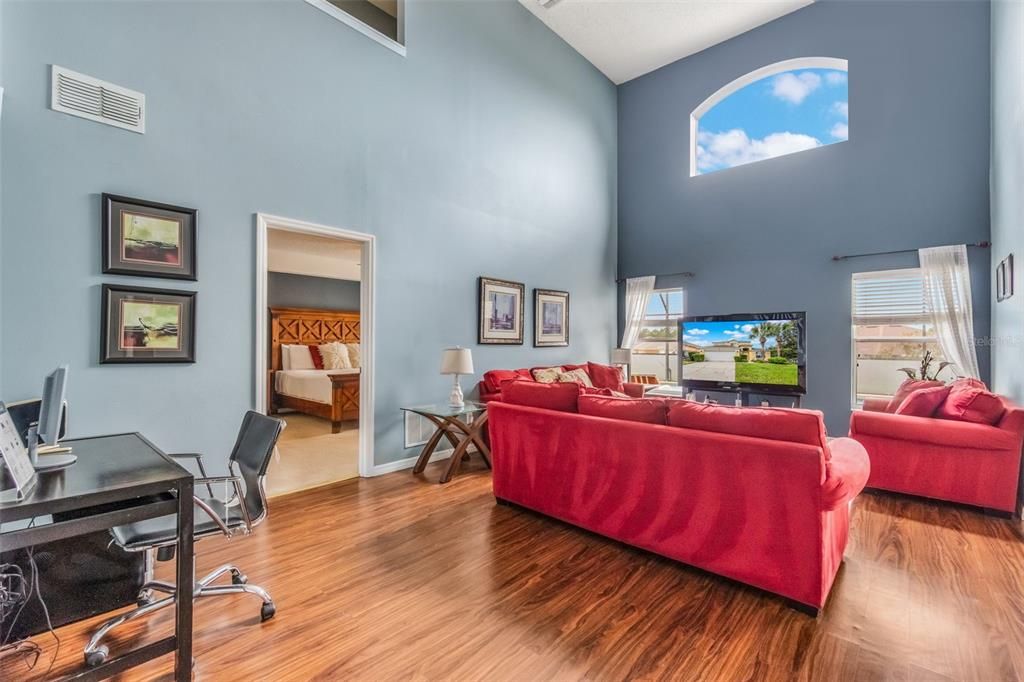 Active With Contract: $474,900 (5 beds, 4 baths, 2317 Square Feet)