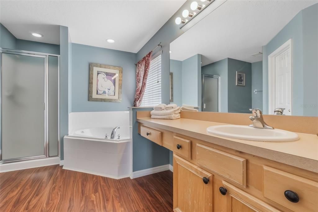 Active With Contract: $474,900 (5 beds, 4 baths, 2317 Square Feet)