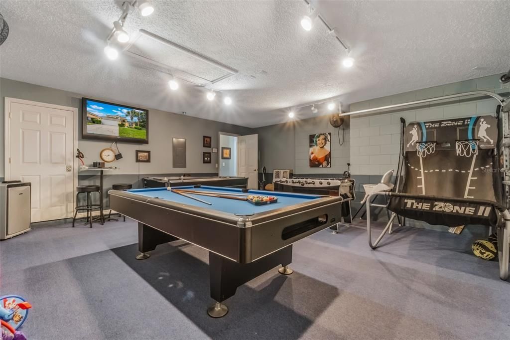 Active With Contract: $474,900 (5 beds, 4 baths, 2317 Square Feet)