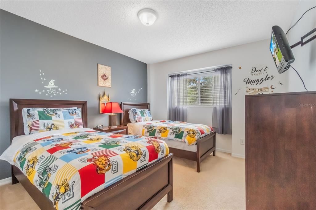 Active With Contract: $474,900 (5 beds, 4 baths, 2317 Square Feet)