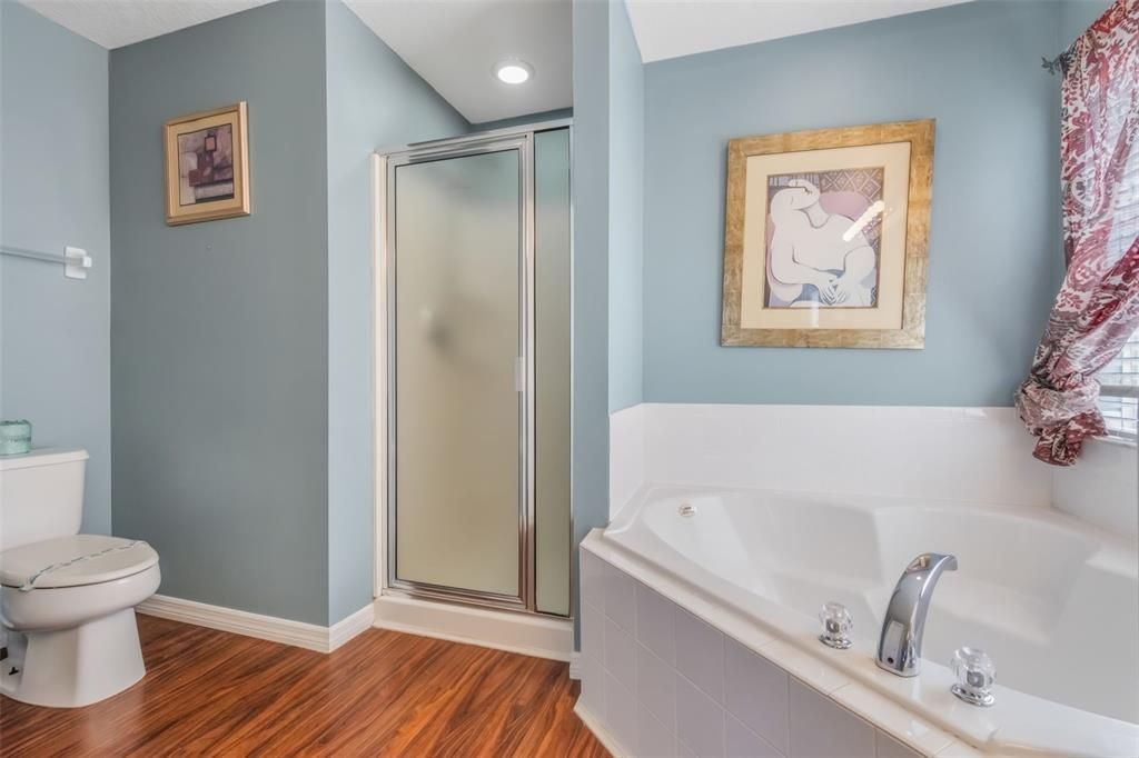 Active With Contract: $474,900 (5 beds, 4 baths, 2317 Square Feet)