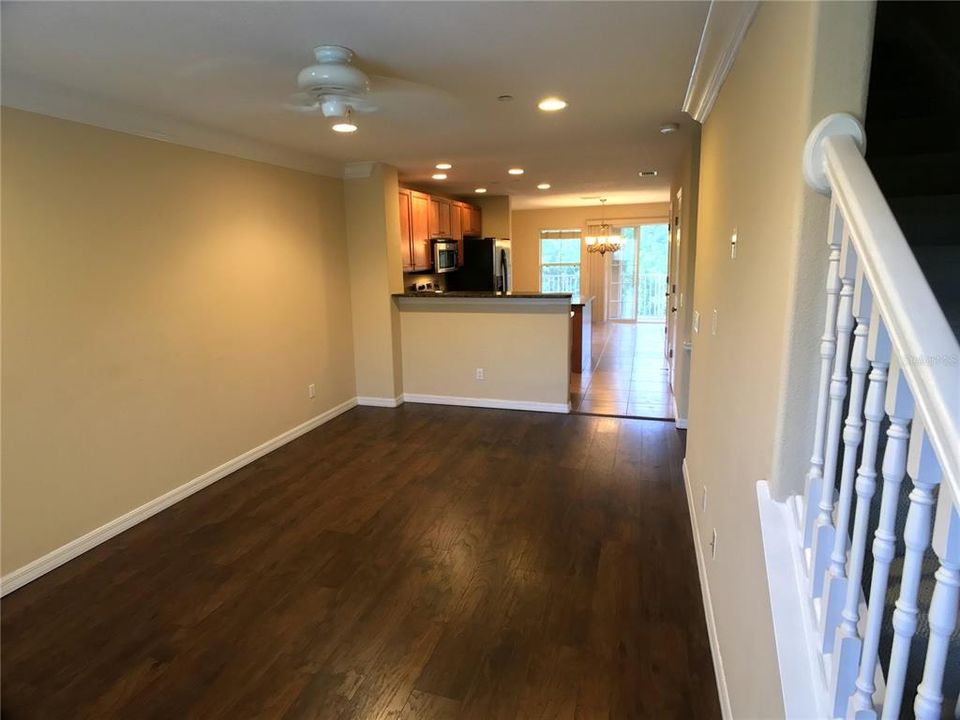 Active With Contract: $1,850 (2 beds, 2 baths, 1092 Square Feet)