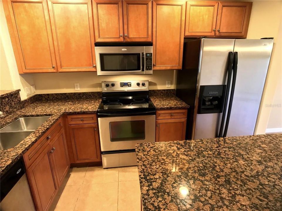 Active With Contract: $1,850 (2 beds, 2 baths, 1092 Square Feet)