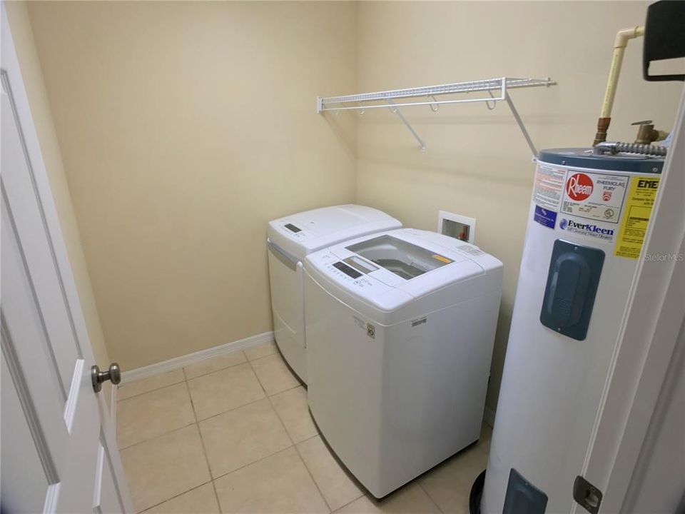 Active With Contract: $1,850 (2 beds, 2 baths, 1092 Square Feet)