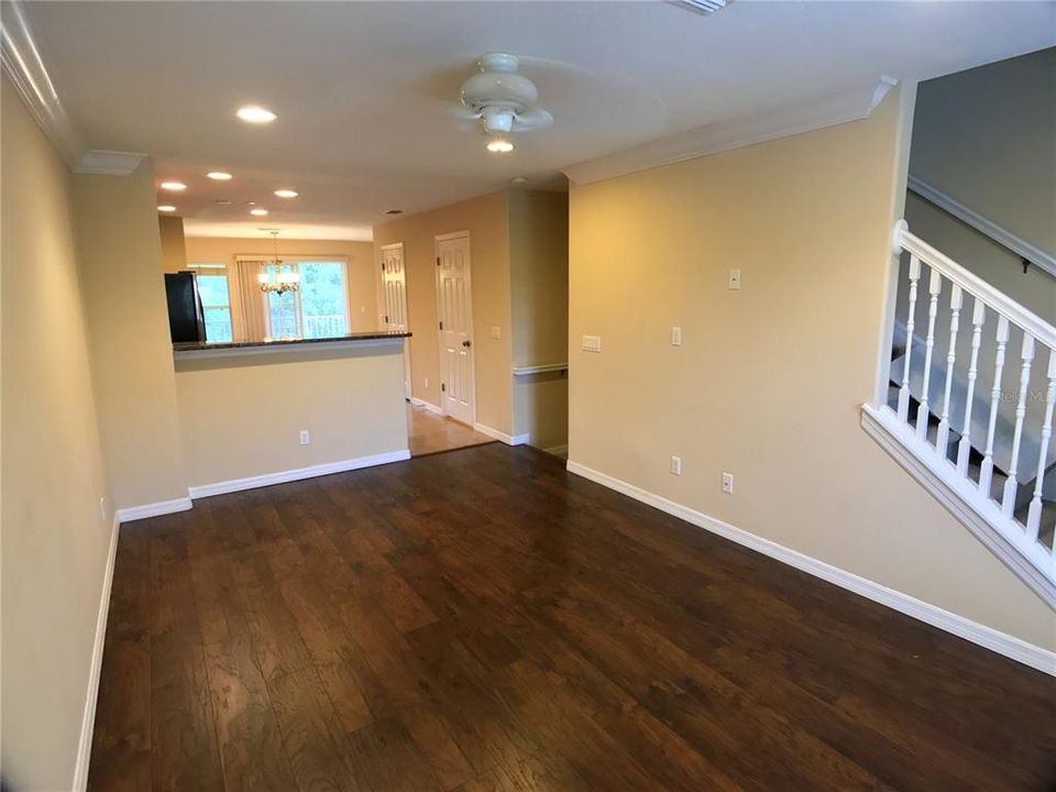 Active With Contract: $1,850 (2 beds, 2 baths, 1092 Square Feet)