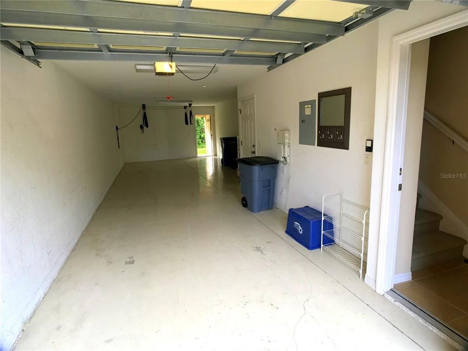 Active With Contract: $1,850 (2 beds, 2 baths, 1092 Square Feet)