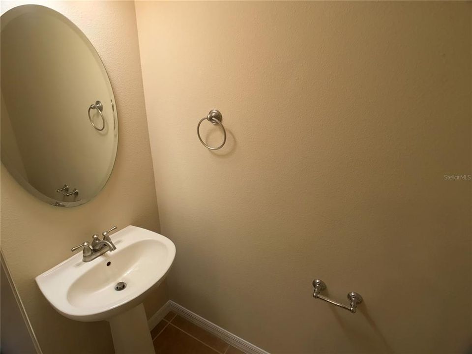 Active With Contract: $1,850 (2 beds, 2 baths, 1092 Square Feet)