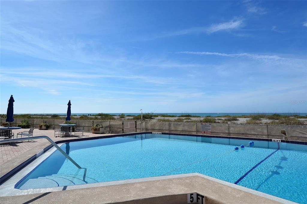 For Sale: $675,000 (2 beds, 2 baths, 1309 Square Feet)