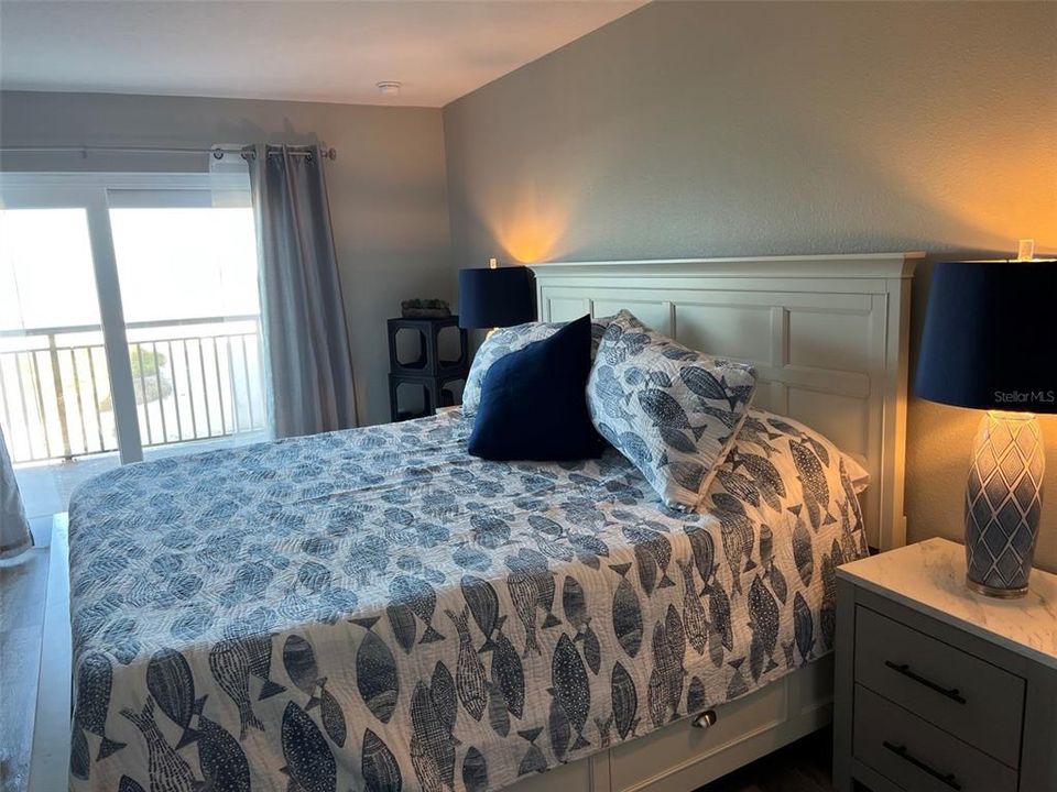 For Rent: $5,500 (2 beds, 2 baths, 1100 Square Feet)