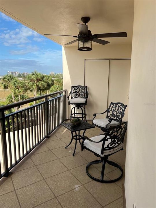 For Rent: $5,500 (2 beds, 2 baths, 1100 Square Feet)