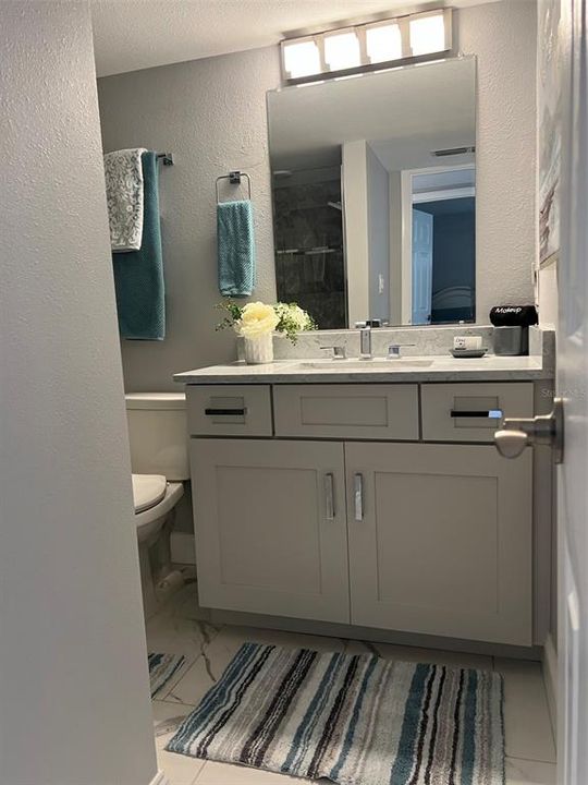 For Rent: $5,500 (2 beds, 2 baths, 1100 Square Feet)