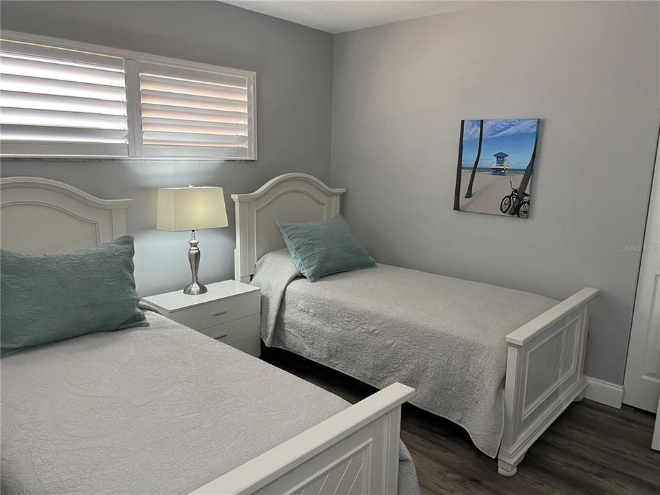 For Rent: $5,500 (2 beds, 2 baths, 1100 Square Feet)