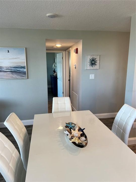 For Rent: $5,500 (2 beds, 2 baths, 1100 Square Feet)