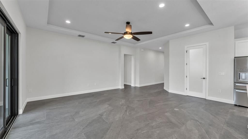 待售: $725,000 (4 贝兹, 3 浴室, 2533 平方英尺)