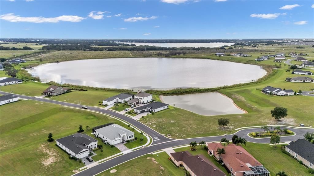 待售: $725,000 (4 贝兹, 3 浴室, 2533 平方英尺)