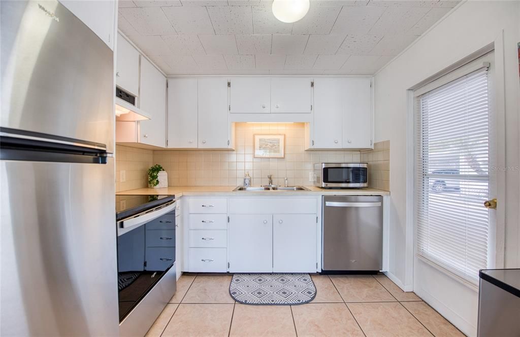 En Venta: $239,900 (2 camas, 2 baños, 768 Pies cuadrados)