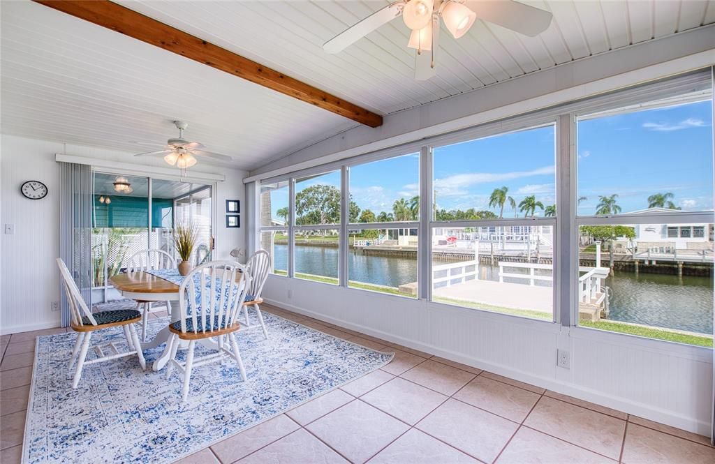 En Venta: $239,900 (2 camas, 2 baños, 768 Pies cuadrados)