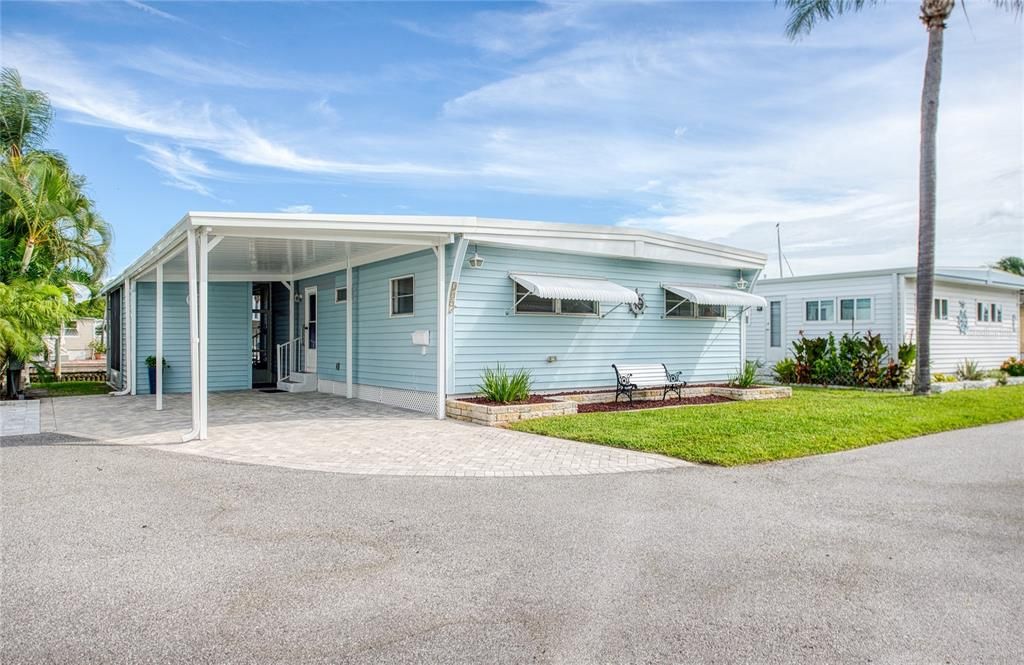 En Venta: $239,900 (2 camas, 2 baños, 768 Pies cuadrados)