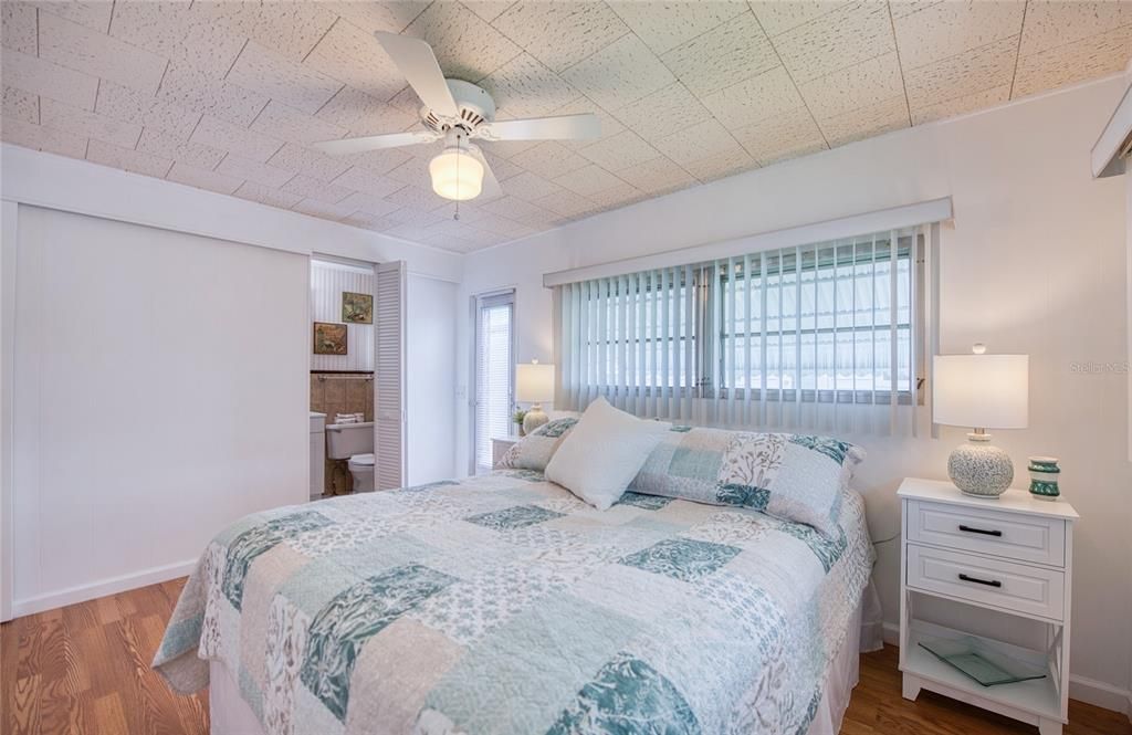 En Venta: $239,900 (2 camas, 2 baños, 768 Pies cuadrados)