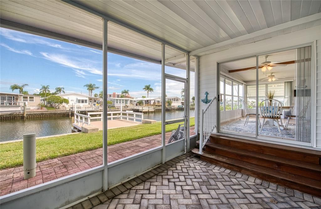 En Venta: $239,900 (2 camas, 2 baños, 768 Pies cuadrados)