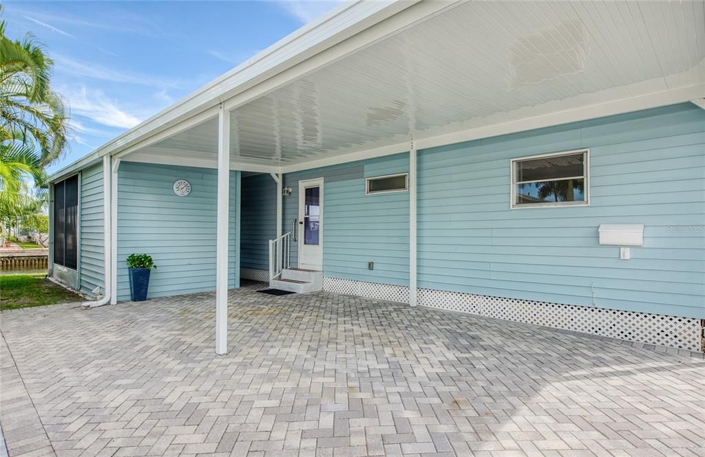 En Venta: $239,900 (2 camas, 2 baños, 768 Pies cuadrados)