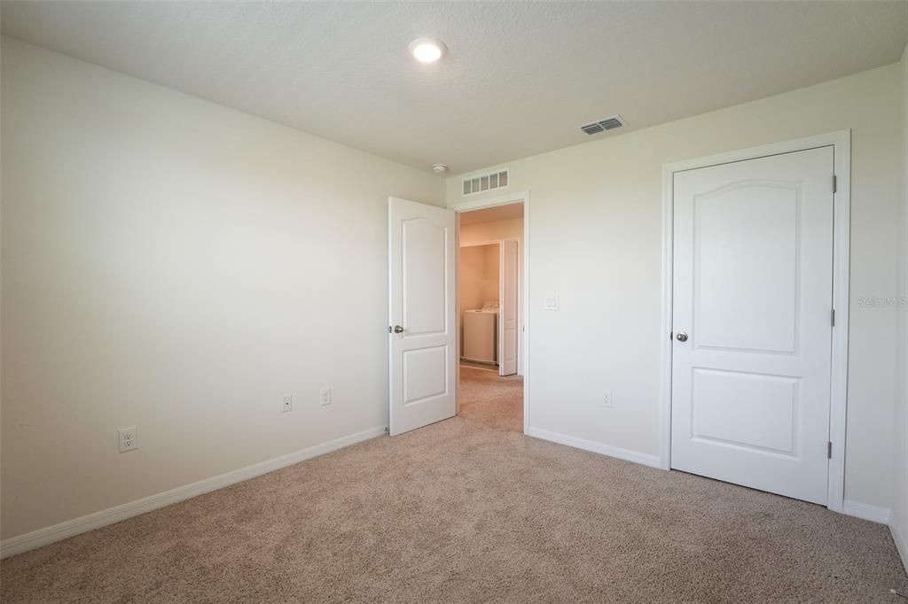 Active With Contract: $2,050 (3 beds, 2 baths, 1624 Square Feet)