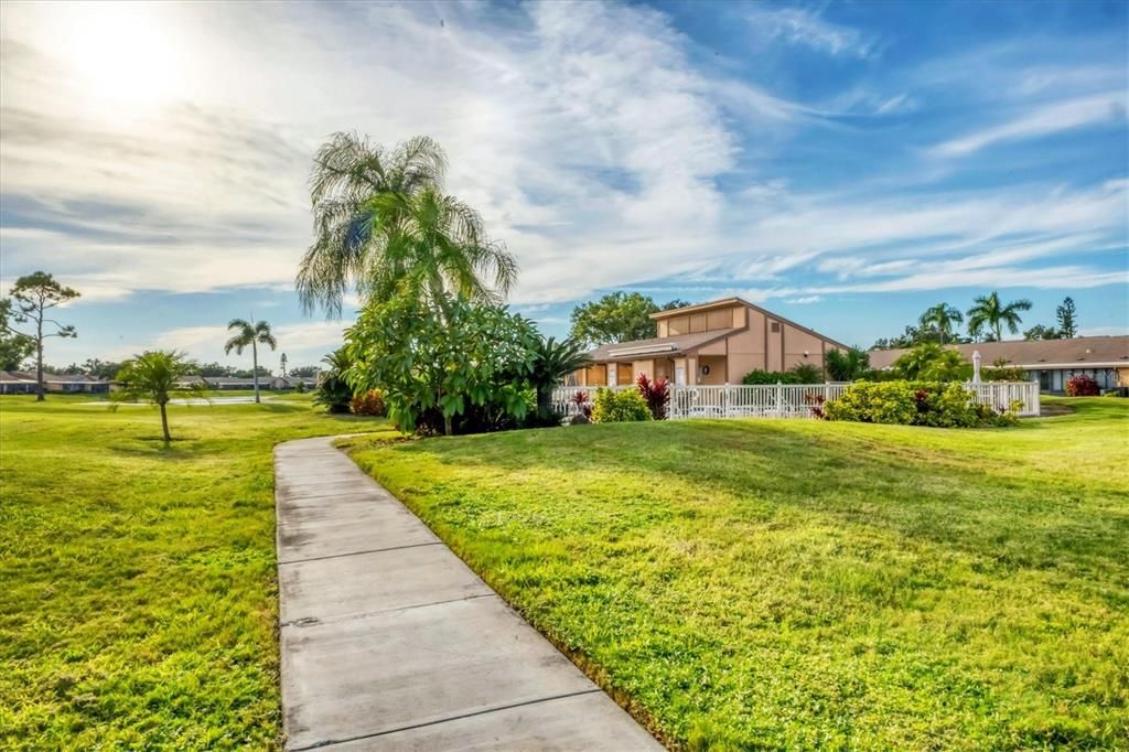 待售: $194,900 (2 贝兹, 2 浴室, 1080 平方英尺)