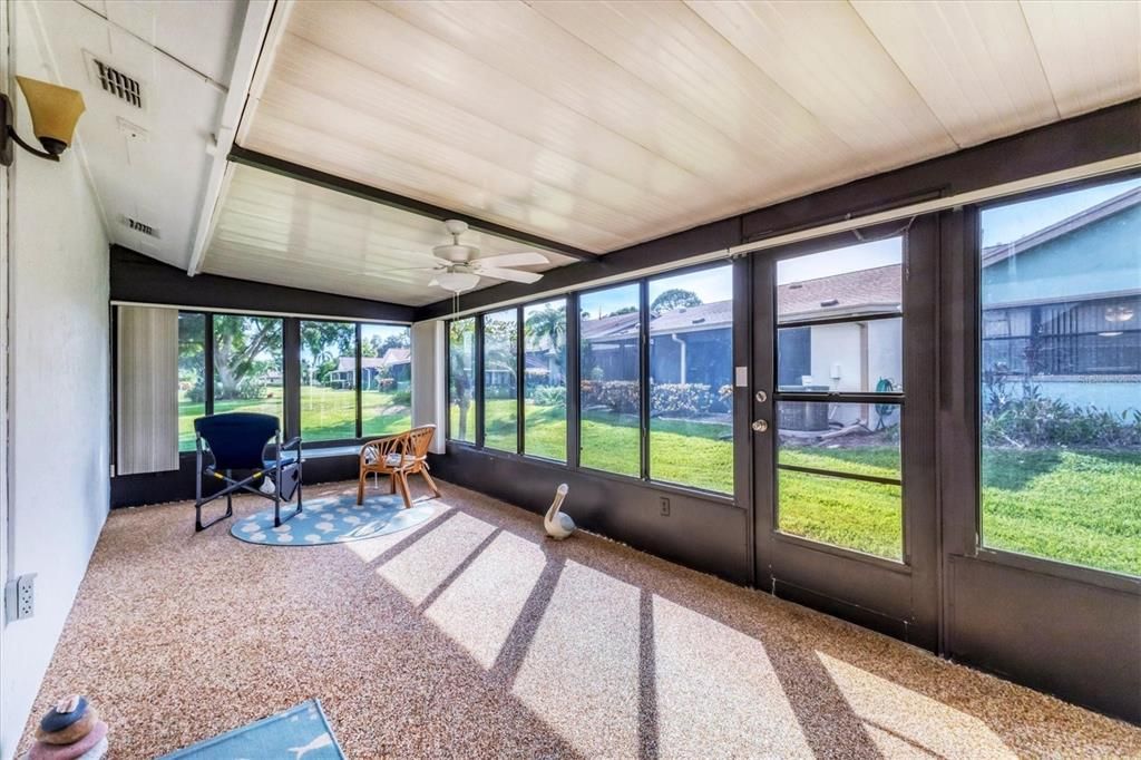 待售: $194,900 (2 贝兹, 2 浴室, 1080 平方英尺)