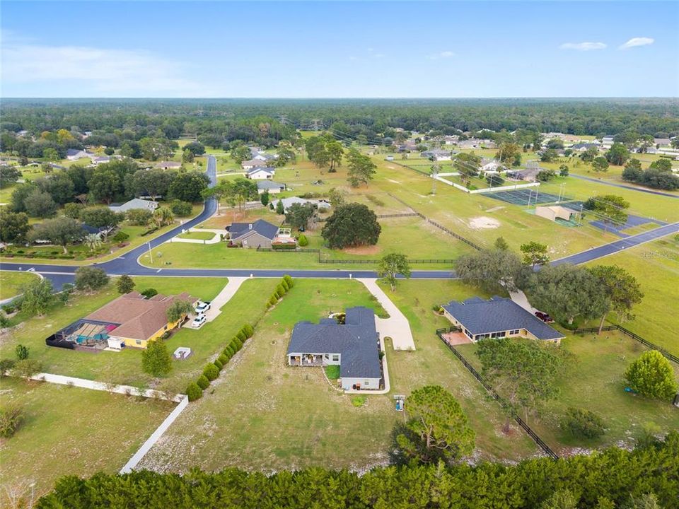 Activo con contrato: $519,000 (4 camas, 3 baños, 2916 Pies cuadrados)