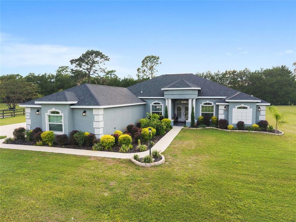 Activo con contrato: $519,000 (4 camas, 3 baños, 2916 Pies cuadrados)