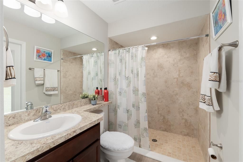 Activo con contrato: $519,000 (4 camas, 3 baños, 2916 Pies cuadrados)