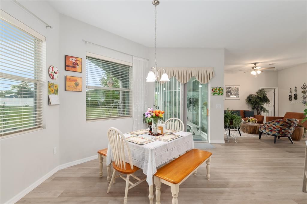 Activo con contrato: $519,000 (4 camas, 3 baños, 2916 Pies cuadrados)