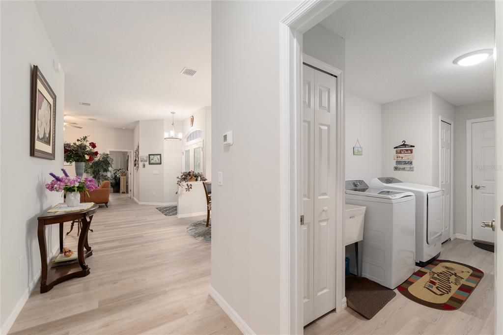 Activo con contrato: $519,000 (4 camas, 3 baños, 2916 Pies cuadrados)