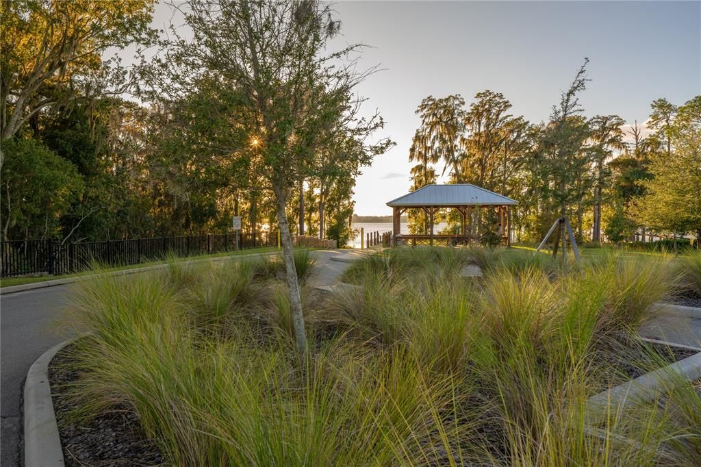 For Sale: $815,000 (5 beds, 3 baths, 4131 Square Feet)