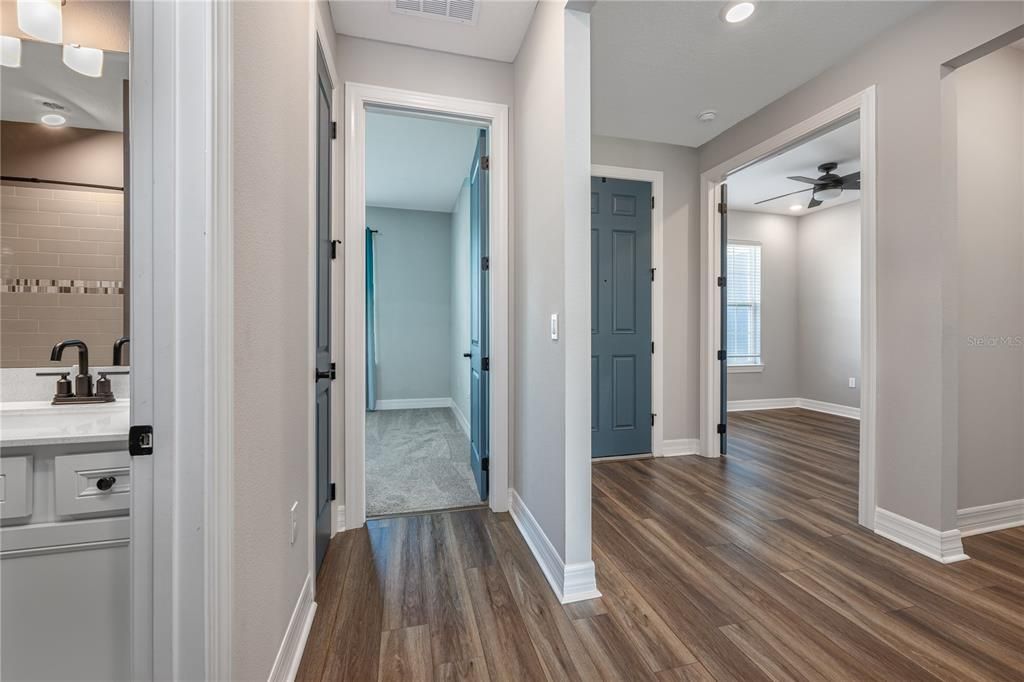 For Sale: $815,000 (5 beds, 3 baths, 4131 Square Feet)