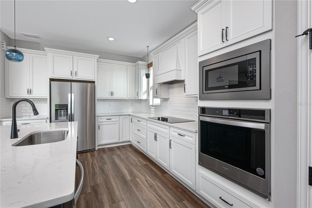 For Sale: $815,000 (5 beds, 3 baths, 4131 Square Feet)