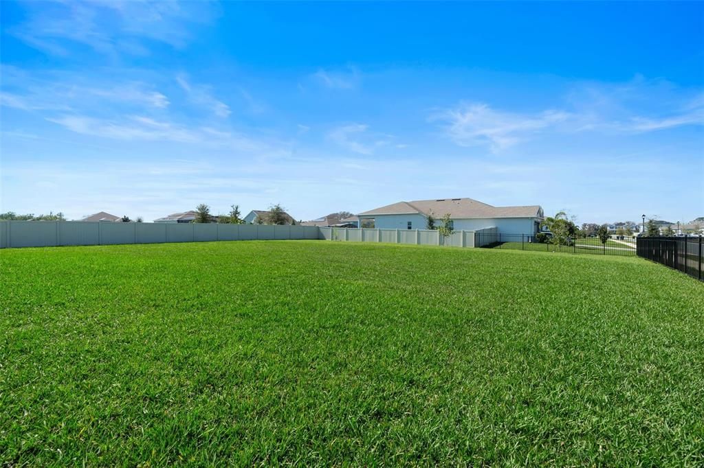 For Sale: $815,000 (5 beds, 3 baths, 4131 Square Feet)