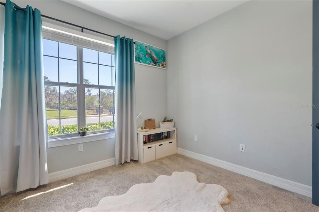 For Sale: $815,000 (5 beds, 3 baths, 4131 Square Feet)