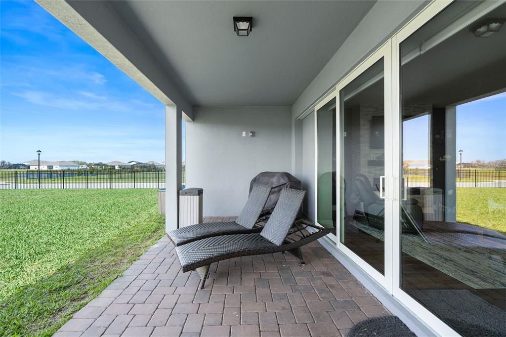 For Sale: $815,000 (5 beds, 3 baths, 4131 Square Feet)