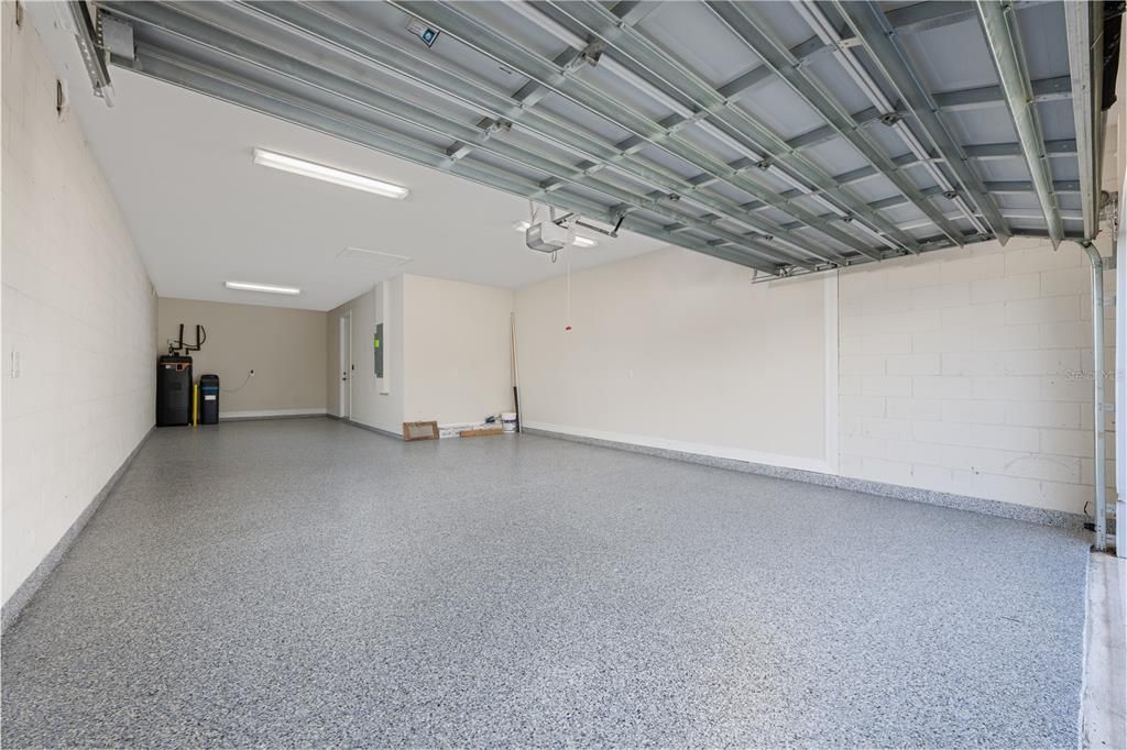 For Sale: $815,000 (5 beds, 3 baths, 4131 Square Feet)