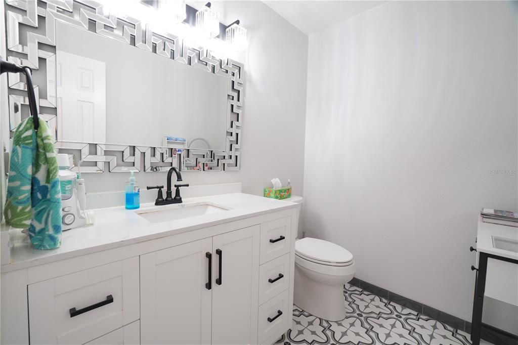 合同活跃: $569,000 (3 贝兹, 2 浴室, 2330 平方英尺)