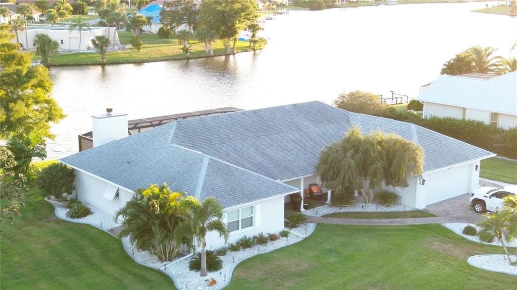 合同活跃: $569,000 (3 贝兹, 2 浴室, 2330 平方英尺)