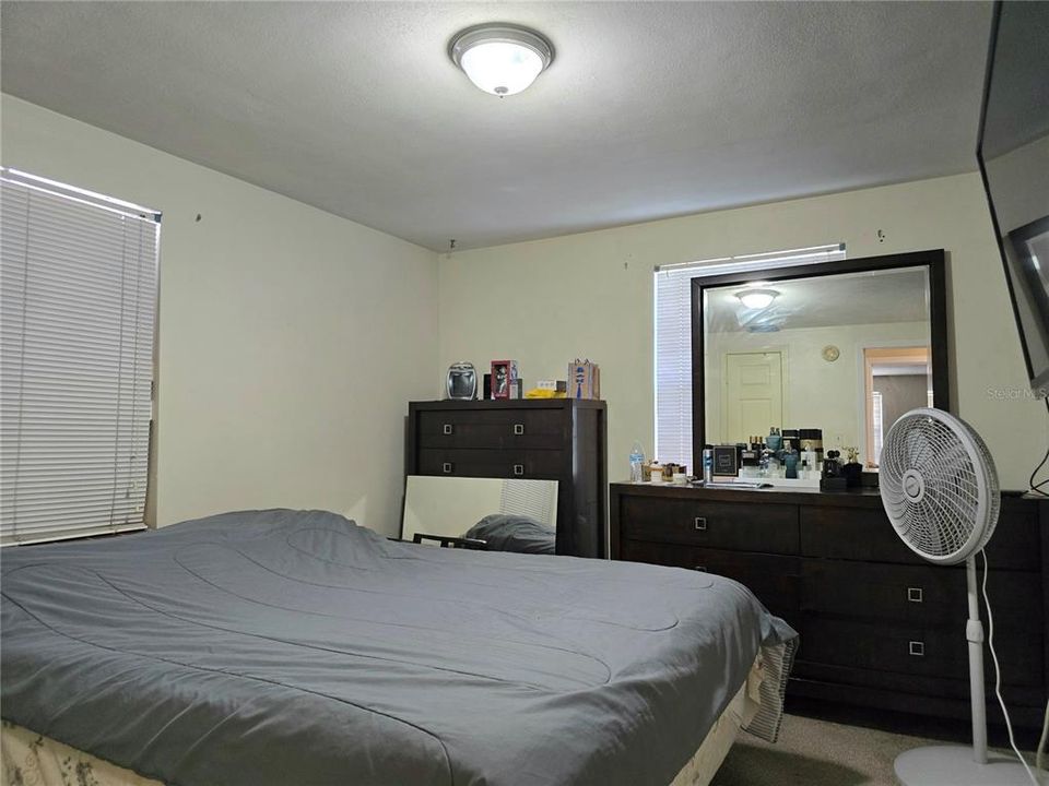 En Venta: $379,000 (3 camas, 2 baños, 2128 Pies cuadrados)