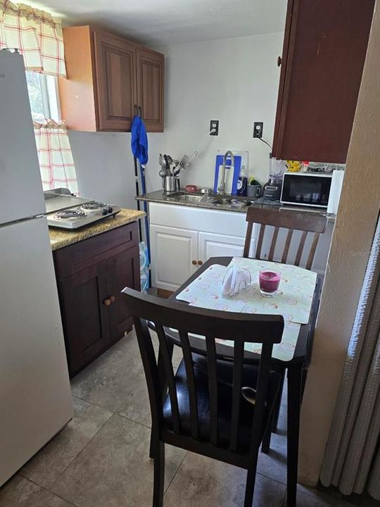 En Venta: $379,000 (3 camas, 2 baños, 2128 Pies cuadrados)