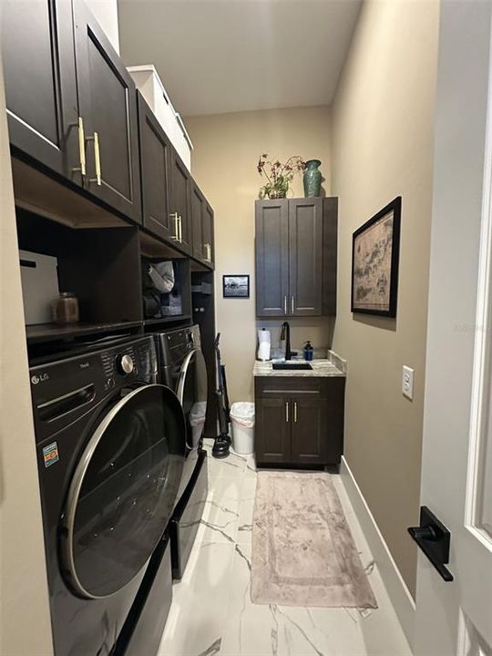 Active With Contract: $1,479,900 (4 beds, 4 baths, 3970 Square Feet)