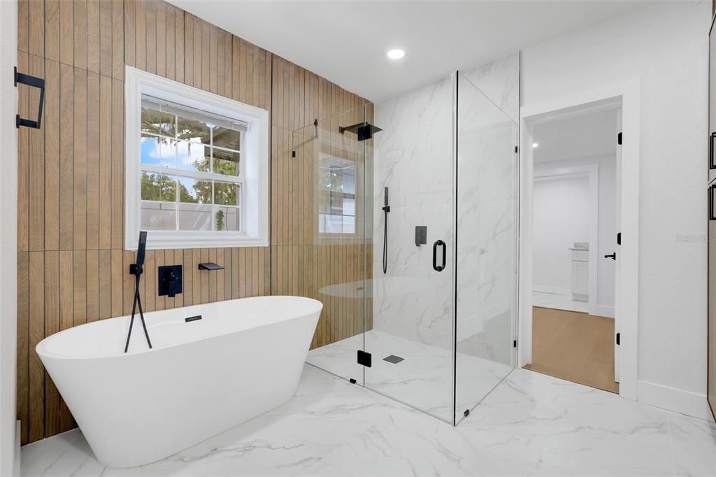 For Sale: $570,000 (3 beds, 2 baths, 1653 Square Feet)