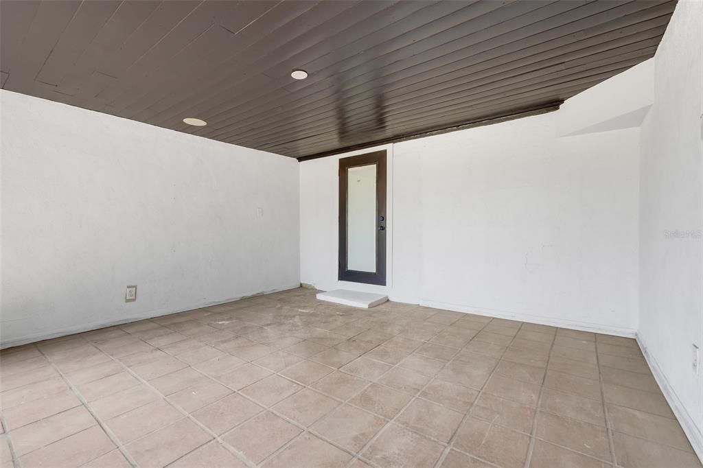 For Sale: $570,000 (3 beds, 2 baths, 1653 Square Feet)