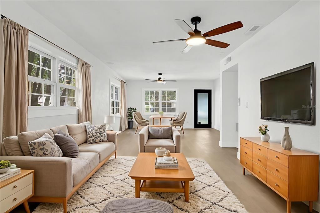 For Sale: $570,000 (3 beds, 2 baths, 1653 Square Feet)